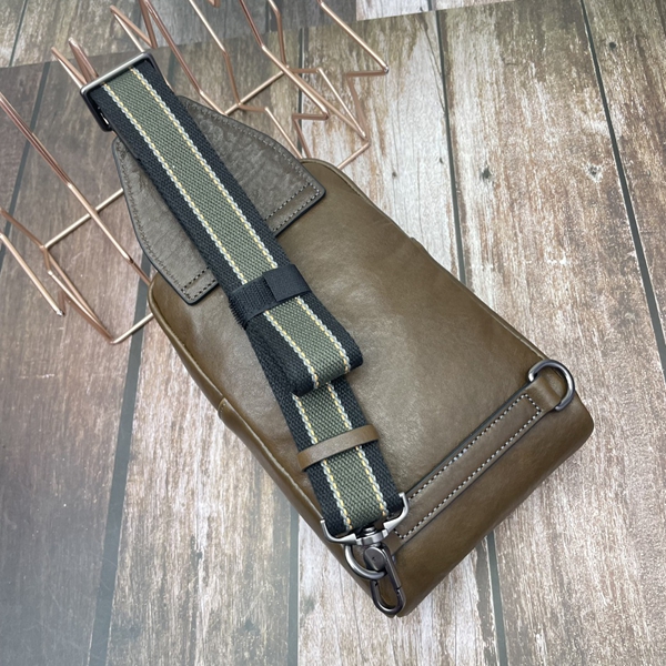 スーパーコピーブランドバッグ背面デザイン